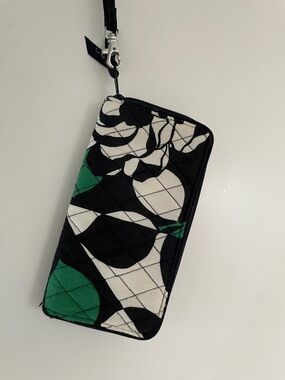 Vera Bradley Quilted Floral Zip Wristlet in Black, White & Green